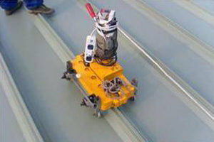 矮立邊鋁鎂錳合金(AL-Mn)屋面板(圖9) 矮立邊鋁鎂錳合金(AL-Mn)屋面板(圖9)